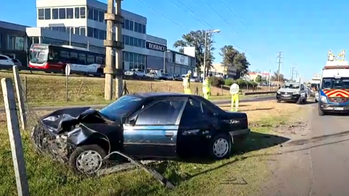 Acceso Oeste tres heridos por un choque múltiple