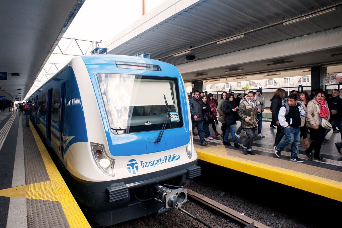 Tren Sarmiento: demoras y cancelaciones tras accidente fatal