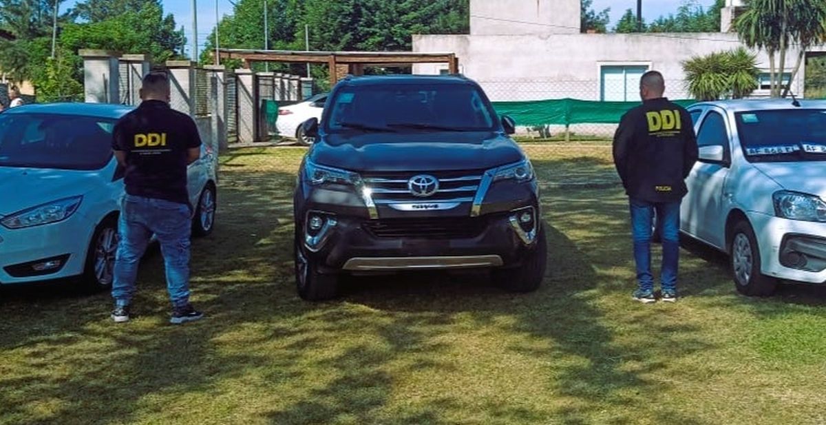La logística de la banda que robaba vehículos en Morón para venderlos en Corrientes