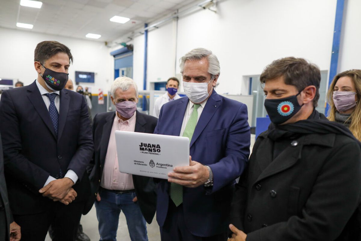 Vuelve el “Conectar igualdad”: Alberto Fernández anunció que repartirán 633 mil netbooks a estudiantes