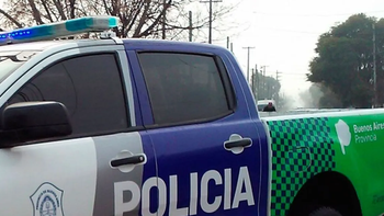 Un kiosquero fue baleado al ser asaltado por dos motochorros en su local de Ituzaingó