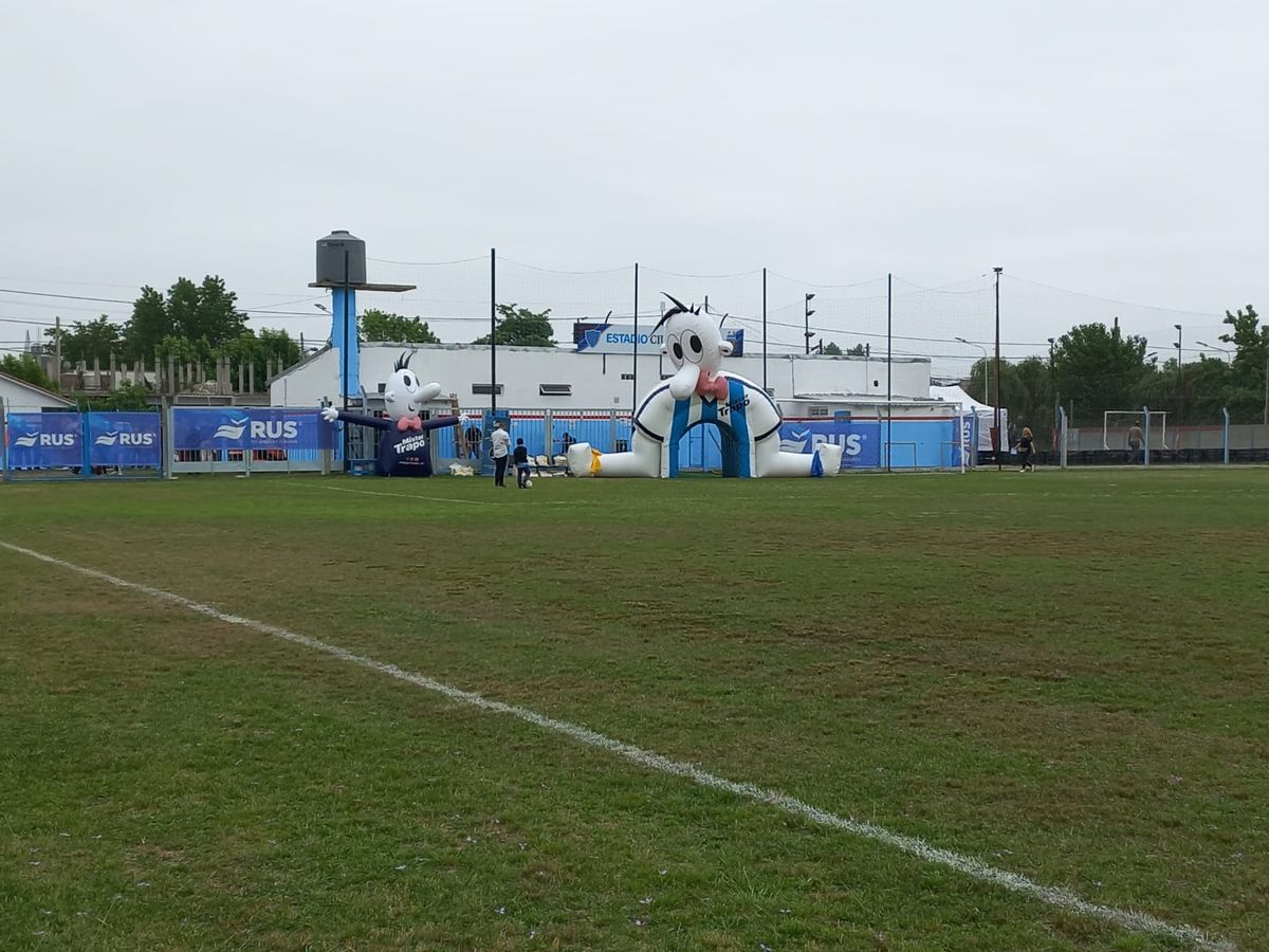 Ciudad Evita: Yupanqui estrenó su nuevo estadio