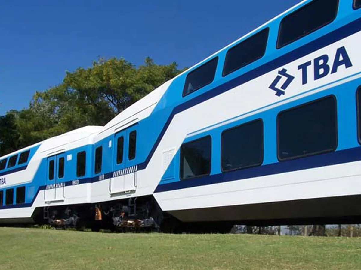 Tren Sarmiento: oposición cuestionó a los vagones doble piso
