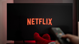 altText(Tres series imperdibles para ver en Netflix este fin de semana largo)}