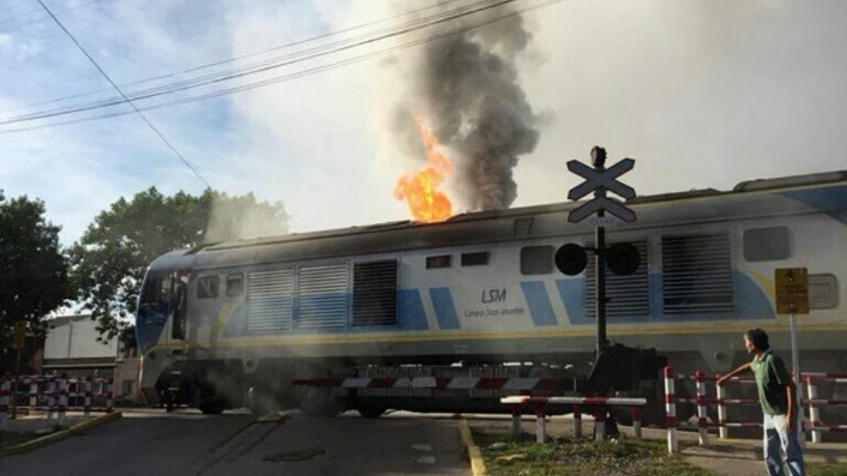 Tren San Martín: demora por incendio