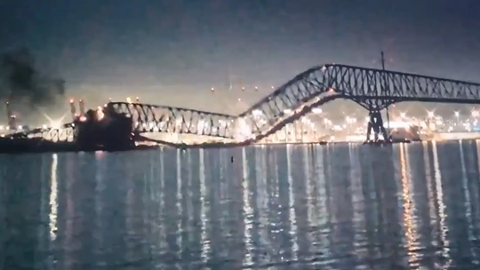 Colapso del puente de Baltimore es viral en redes. Foto: captura.
