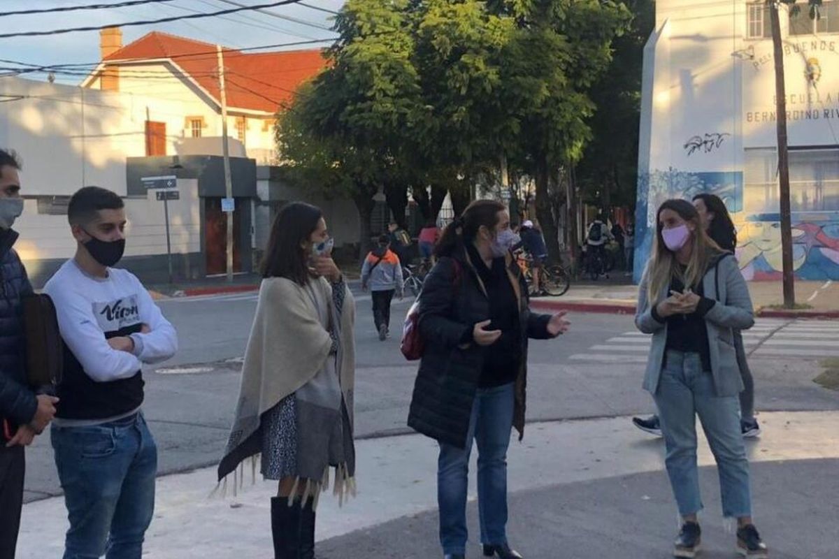 La concejal Zapulla y las diputadas Villa y Brizzi se reunieron con vecinos de Haedo