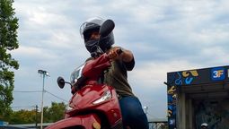 altText(Tres de Febrero regalará cascos homologados para motociclistas: cómo obtenerlo)}