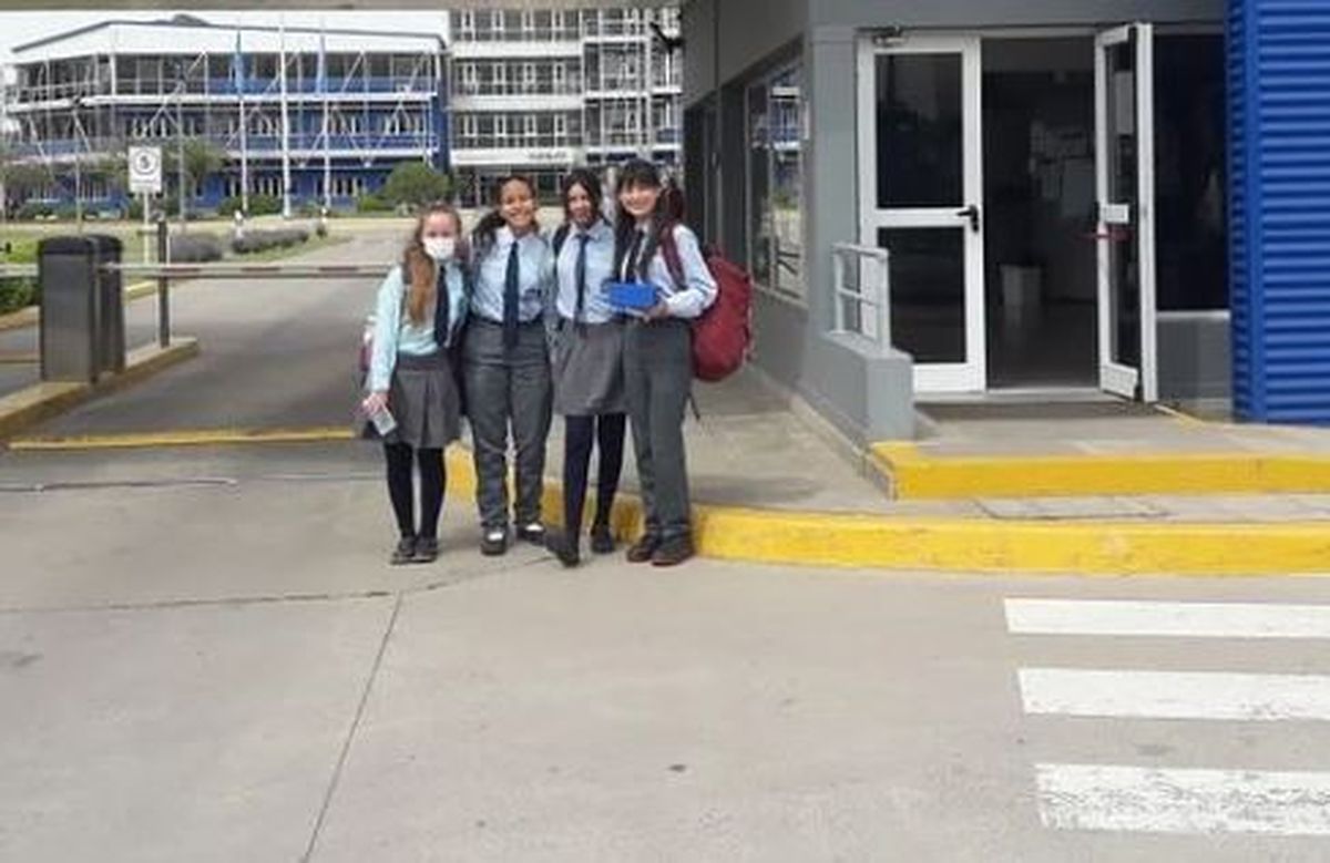 El Palomar la escuela de la Base A rea finalista nacional