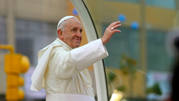 altText(Así despidieron los famosos al Papa Francisco: 