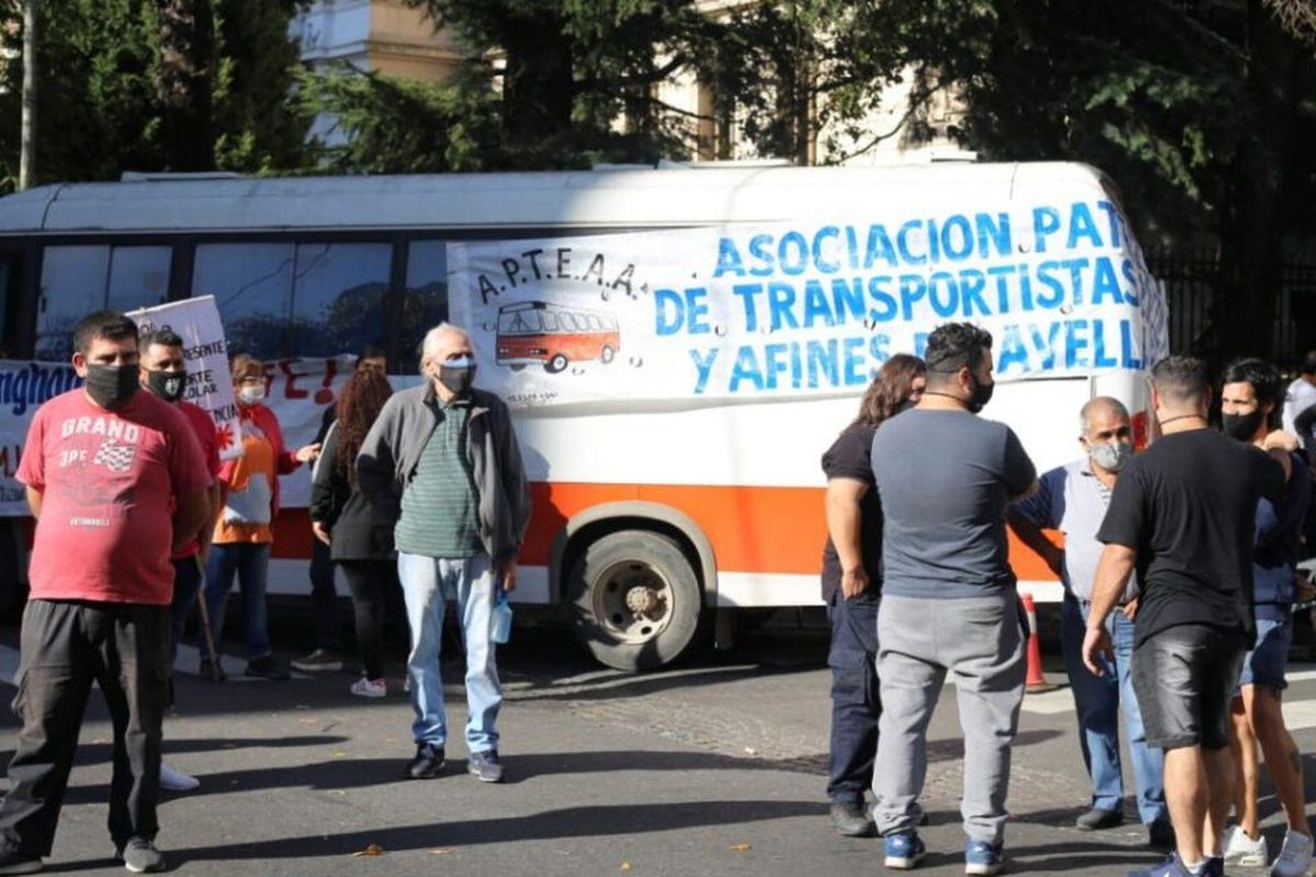 Preocupación entre los transportistas escolares del Oeste: en Morón más de la mitad debieron dejar la actividad