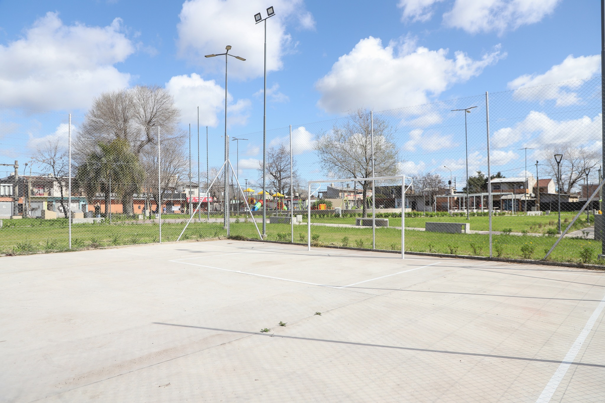 Virrey del Pino: nuevas canchas públicas de básquet y fútbol