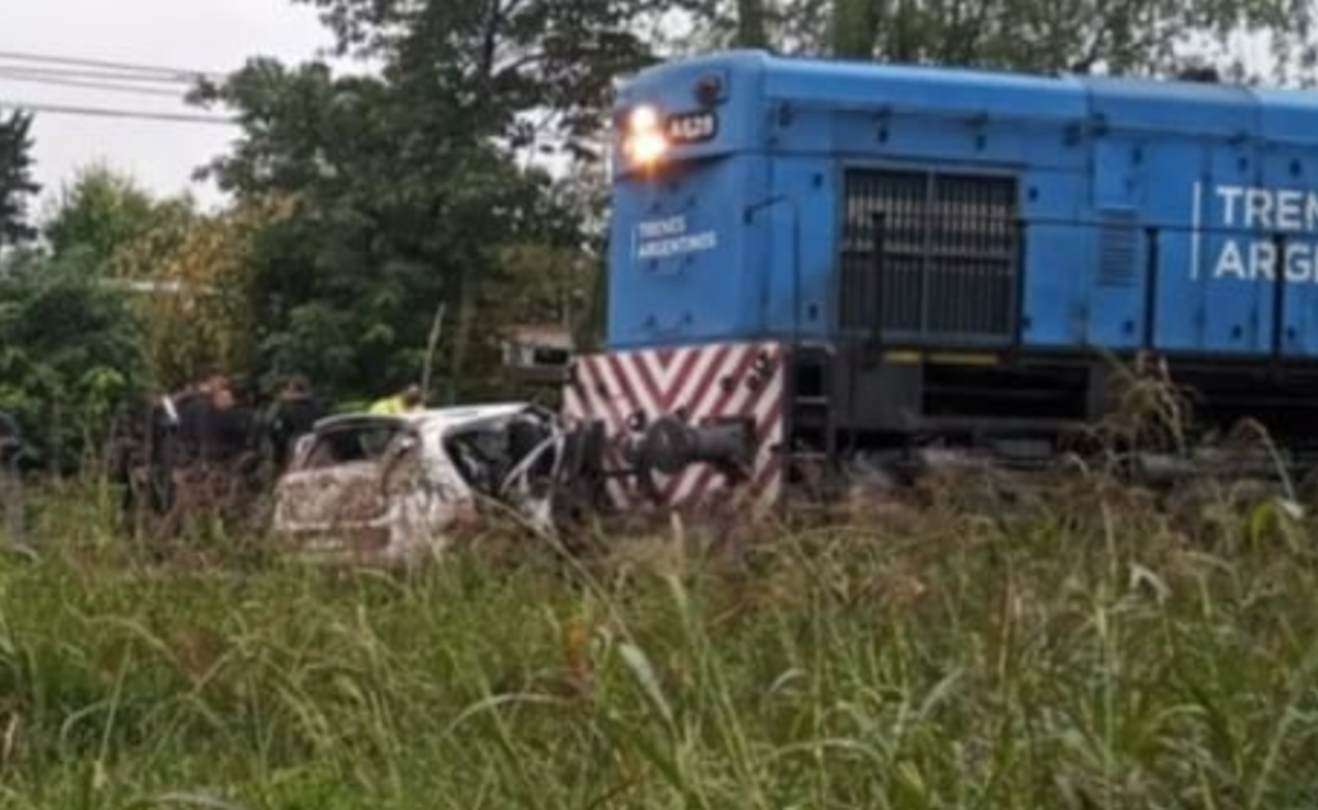 Tren Sarmiento: Choque fatal con un auto en Moreno
