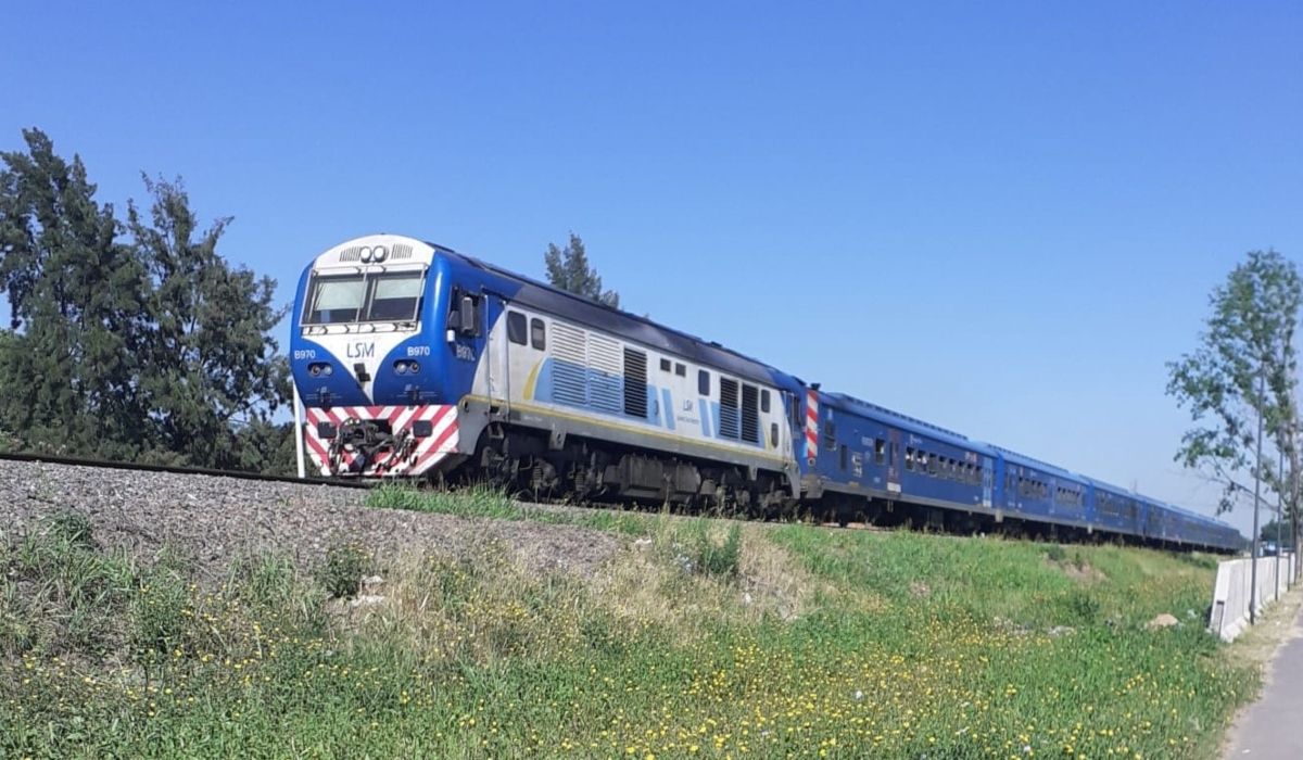 Tren San Martín: adjudicaron la reparación de 24 locomotoras