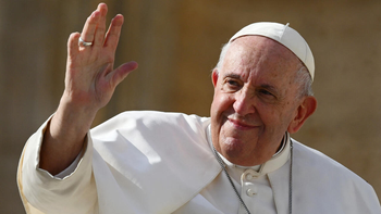 Tras el fallecimiento del Papa Francisco, algunos líderes políticos de Argentina le dedican unas palabras. Foto: AFP/Vincenzo Pinto. 