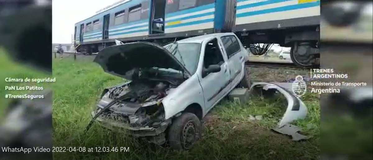 Así quedó el auto accidentado en Merlo