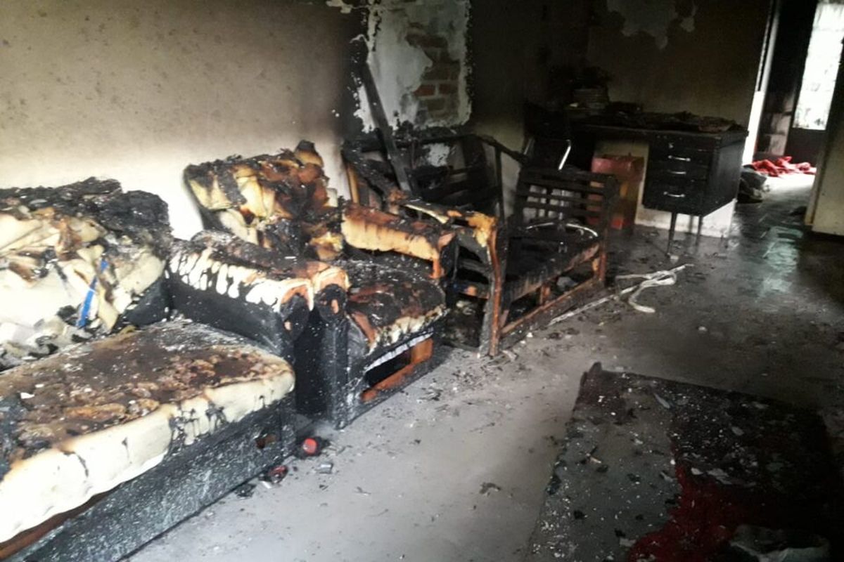 Se incendió un geriátrico clandestino en Ituzaingó: el rápido accionar de Bomberos evitó una tragedia