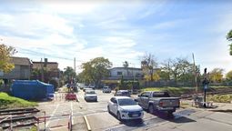 Paso a nivel de Zapiola en Castelar: reclaman la reincorporación de un guardabarrera