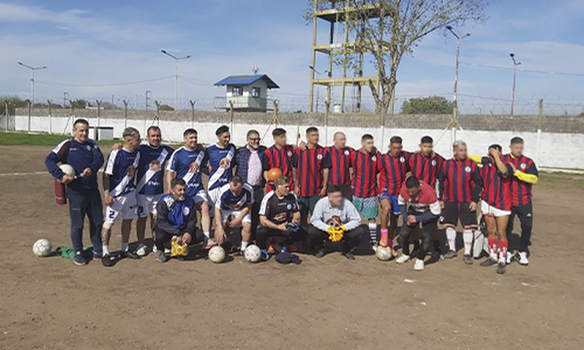 Ituzaingó: partido de fútbol entre presos y Deportivo Merlo