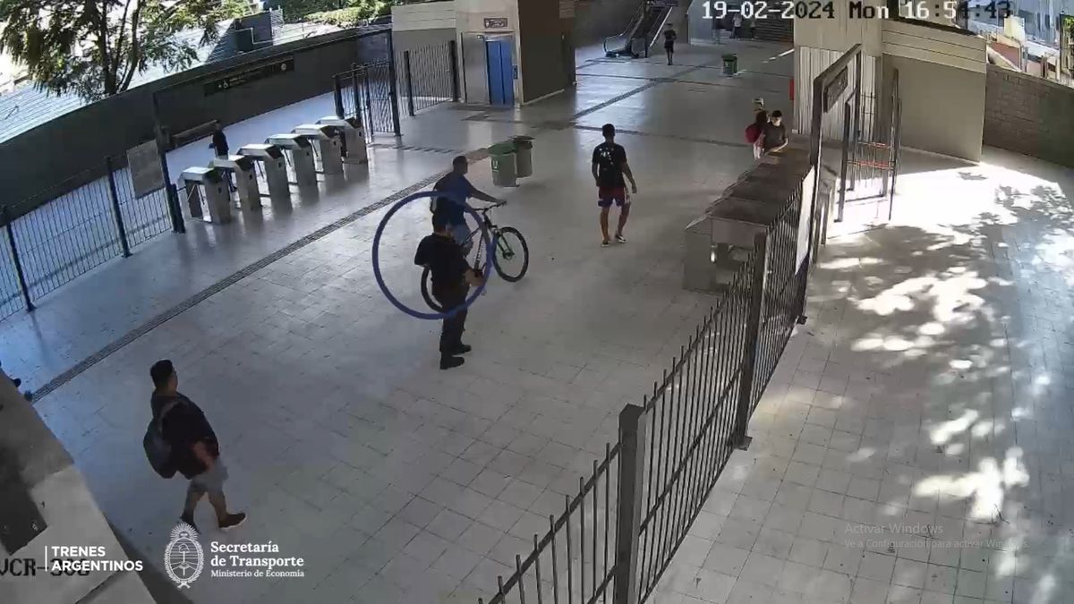 Trenes Argentinos robó una bicicleta, quiso escapar y fue detenido