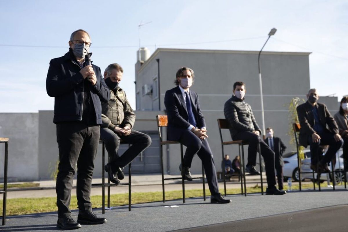 Valenzuela anunció la escrituración de viviendas de Altos de Podestá