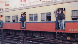 El que no viajó así, no conoció el Sarmiento: la imagen que muestra como se viajaba en los 90