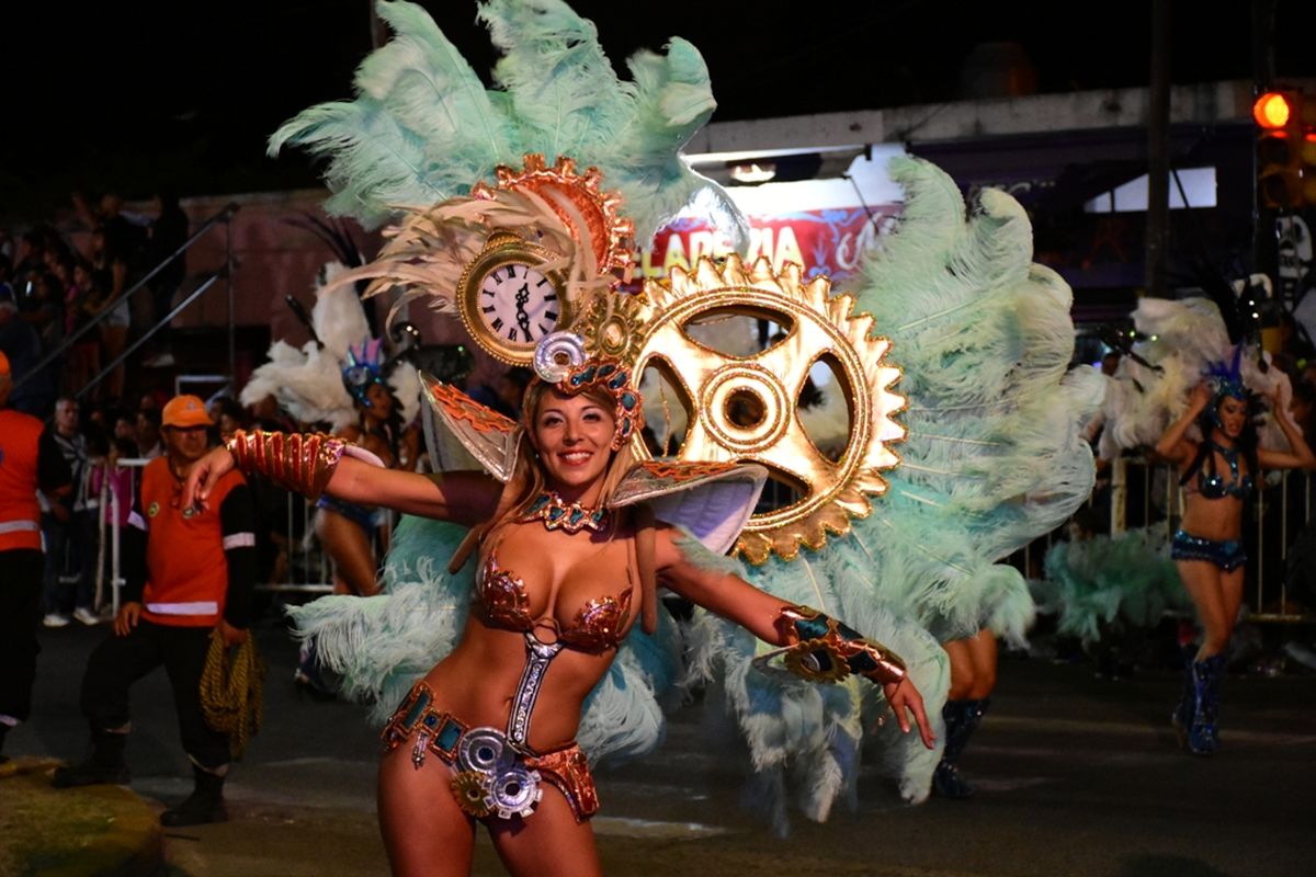 Merlo realiza una convocatoria para los carnavales 2023