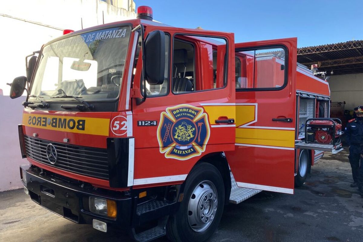 Bomberos de La Matanza ya recibieron cuatro de los siete móviles con los que se refuerzan en 2021