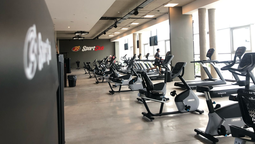 altText(En Morón abrió el nuevo SportClub: más de 1800 metros en dos plantas y máquinas de alta tecnología)}