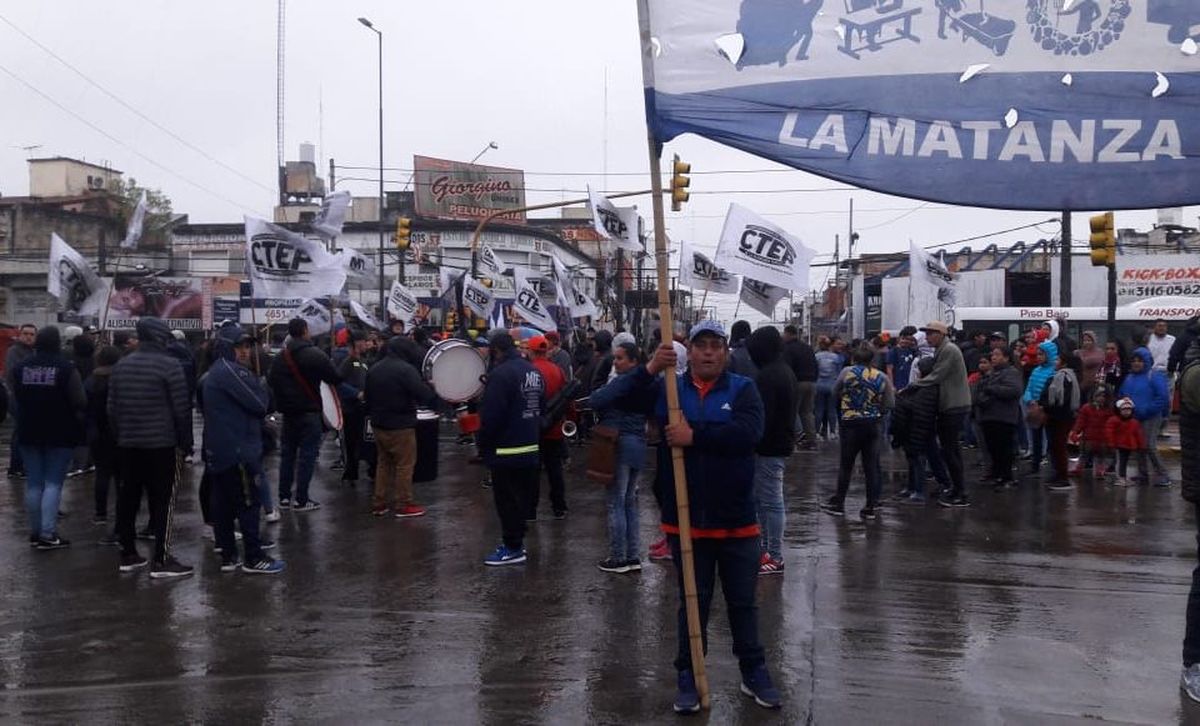 Cartoneros se declaran en estado de alerta y piden que los dejen trabajar en San Justo