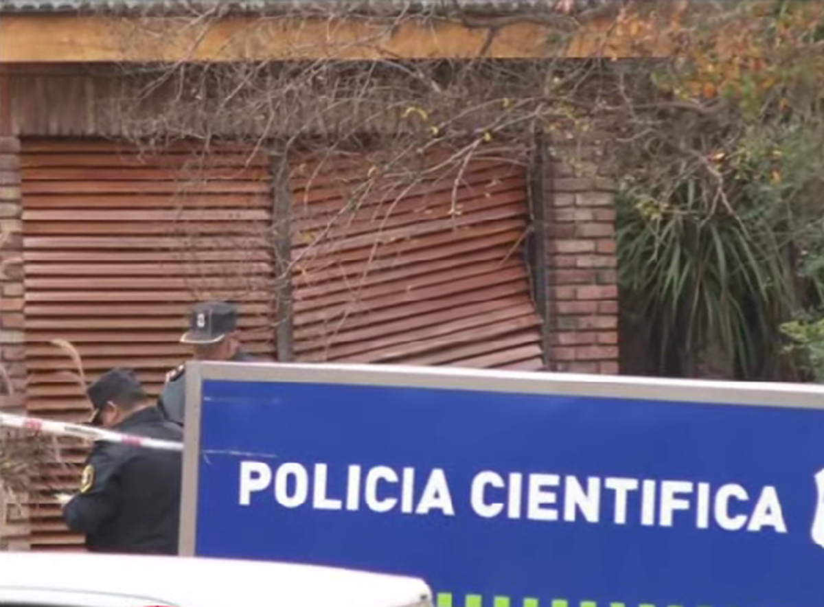 Fusilaron a un empresario en su hogar en San Antonio de Padua, los delincuentes habrían ingresado por la ventana.